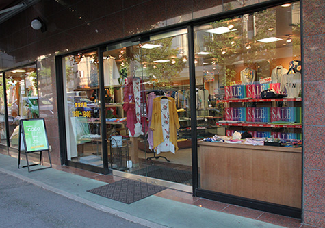 COCOナガイ店内